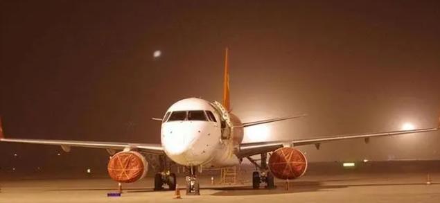 飞机机票太便宜会不会不安全,白天机票和晚上飞机哪个便宜