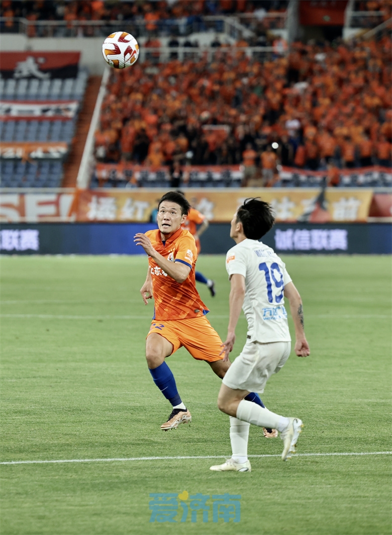 黄政宇费莱尼,山东鲁能三连胜视频