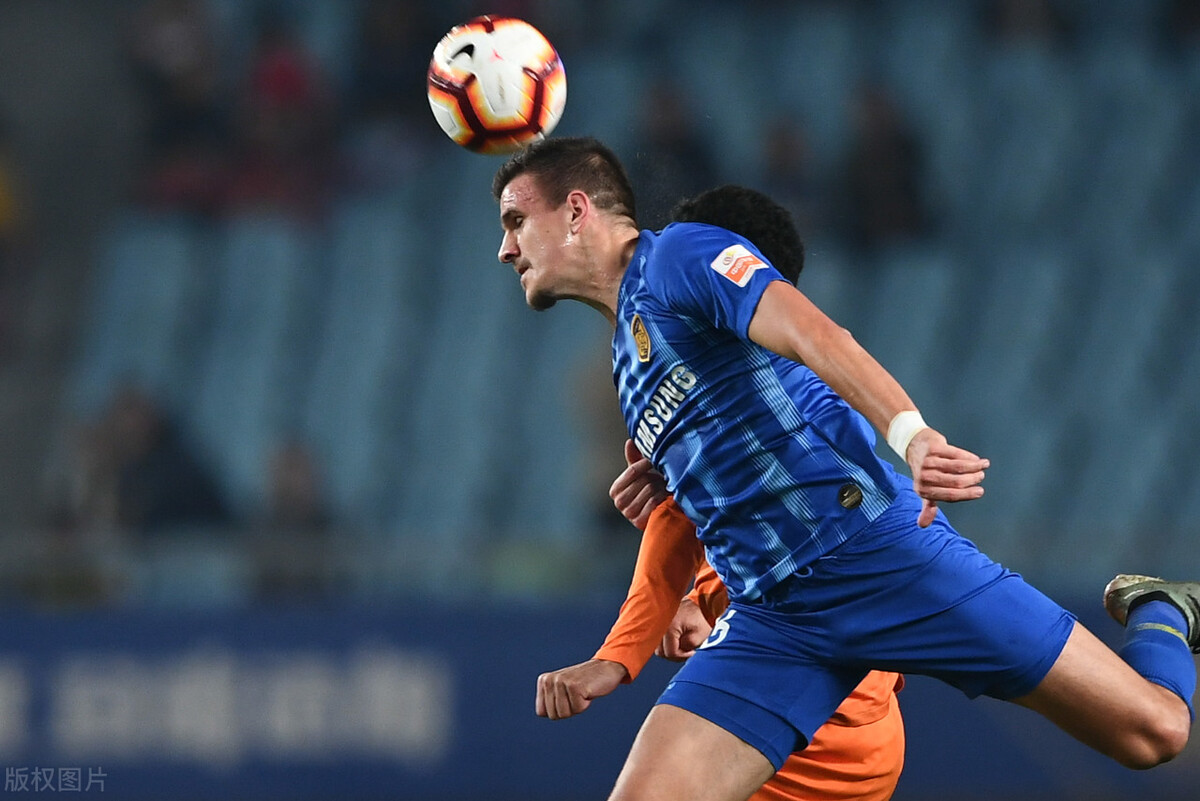 江苏苏宁球员,江苏苏宁这支球队还在踢吗