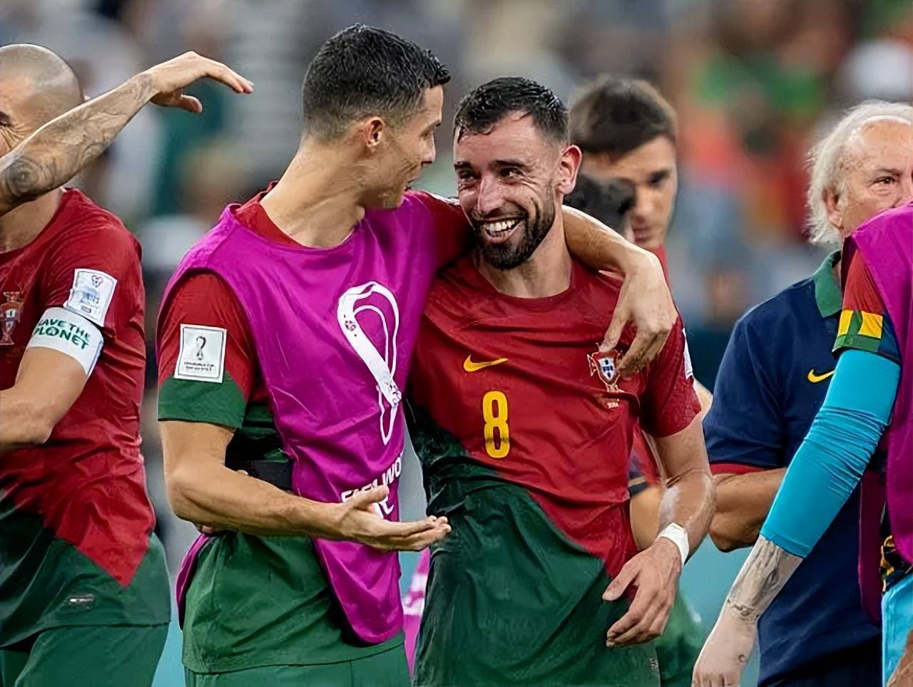 内马尔姆巴佩梅西c罗,内马尔梅西姆巴佩踢c罗