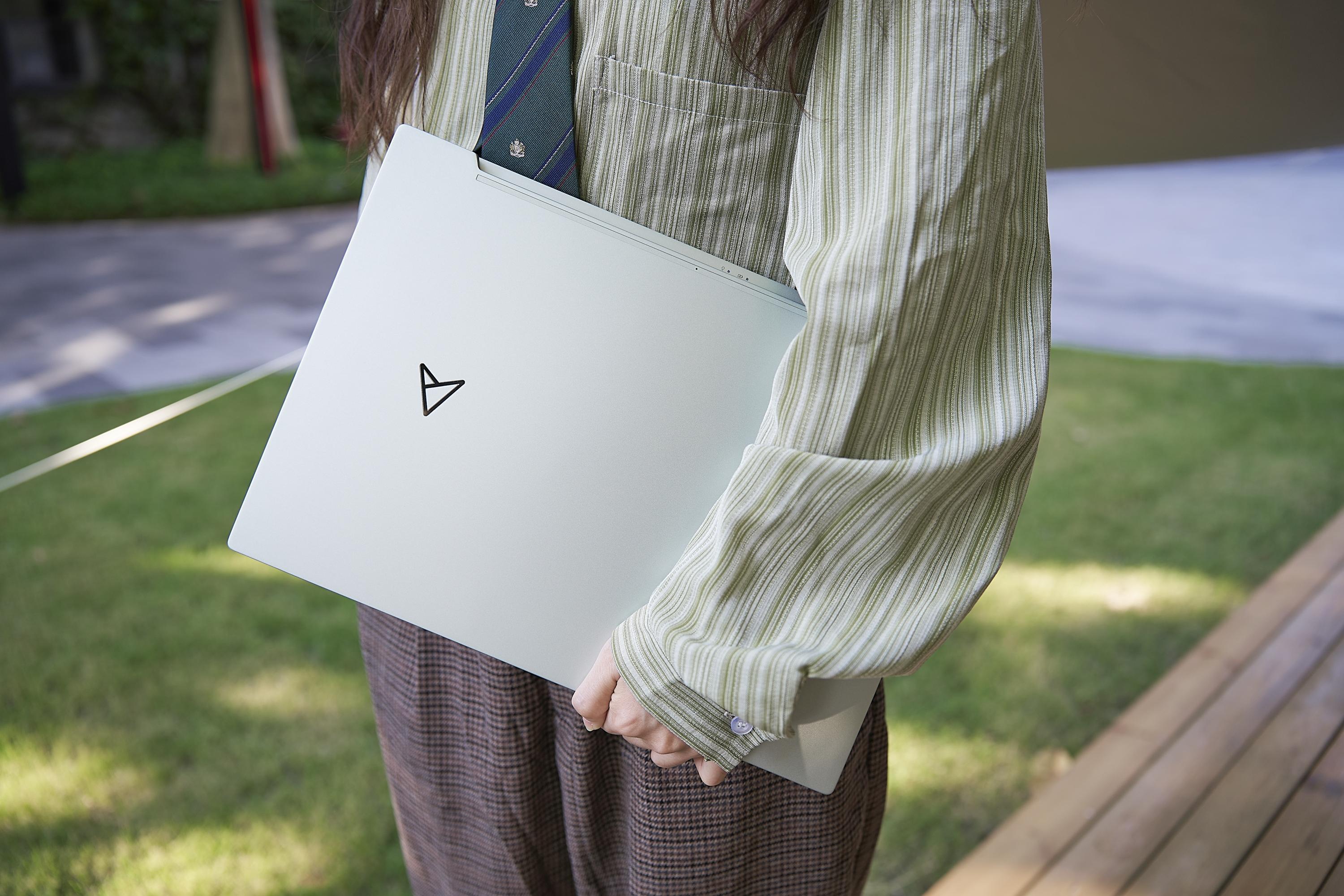 2023年办公本推荐4000-5000,性价比高颜值办公本推荐