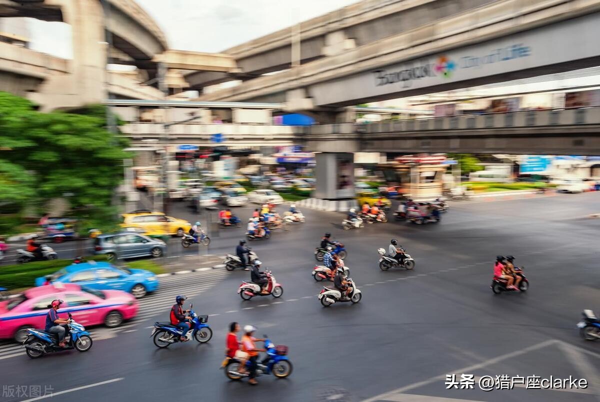 五种运动镜头的拍摄技巧,怎么拍出有力量感的动作