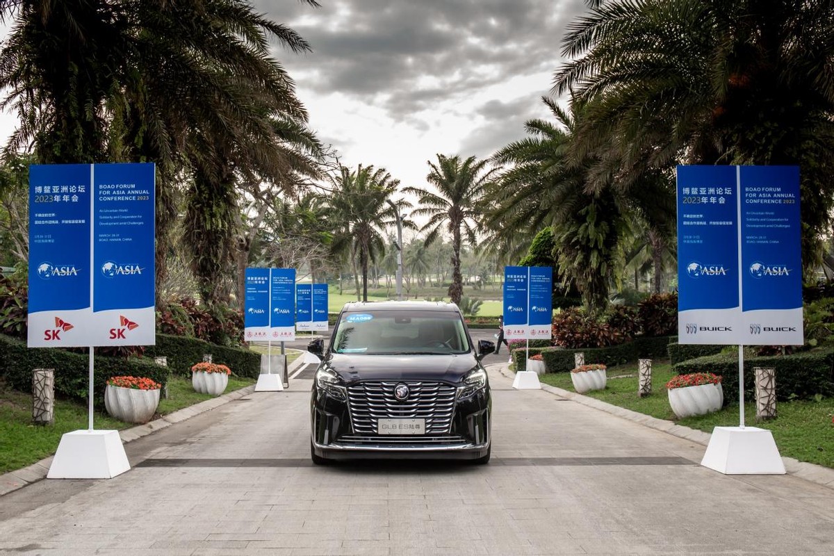 探秘mpv的头把交椅别克gl8,别克gl8商务mpv试评