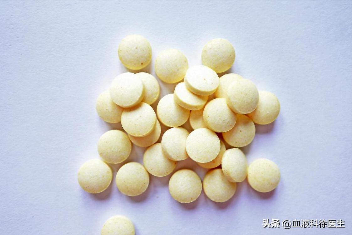 中老年补充哪个牌子的叶酸适合,中老年人如何补充叶酸每次吃多少