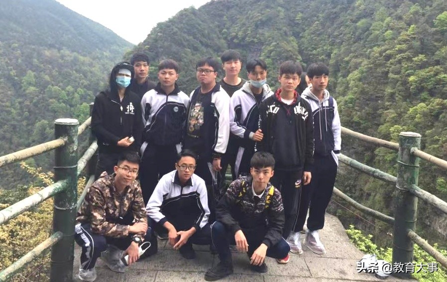 孩子读职校出来有什么出路,孩子读职高真的就看不到希望了吗