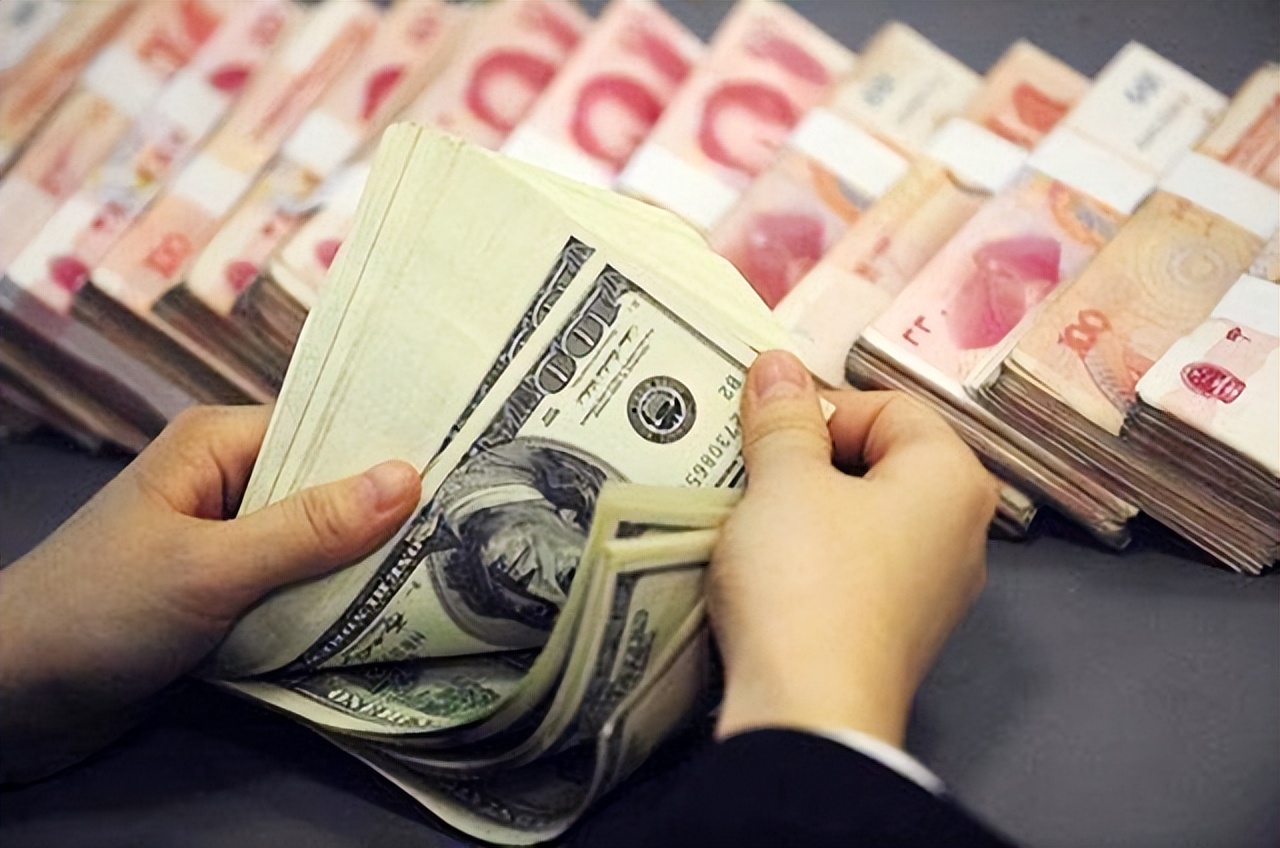 中国大量抛售美国国债会怎么样,中国如果抛售美国国债会怎样