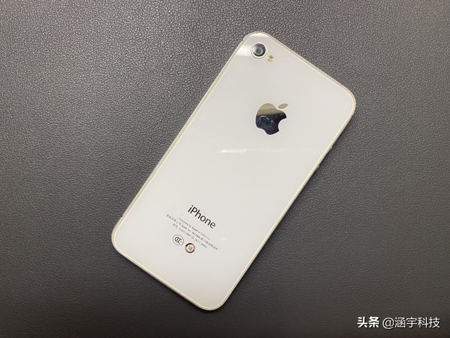 苹果4s最完美的手机没有之一,10年前的iphone4s依旧很流畅