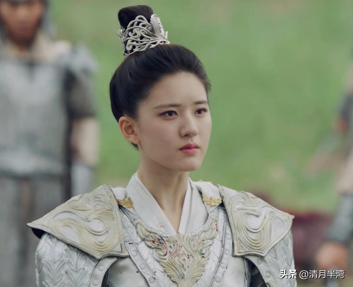 女将军别硬演，把这12位放一起看，矫揉造作与英姿飒爽，差距真大