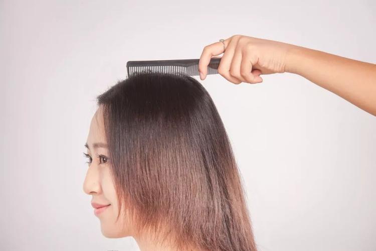 为什么说白头发越来越多,为什么白头发年轻化