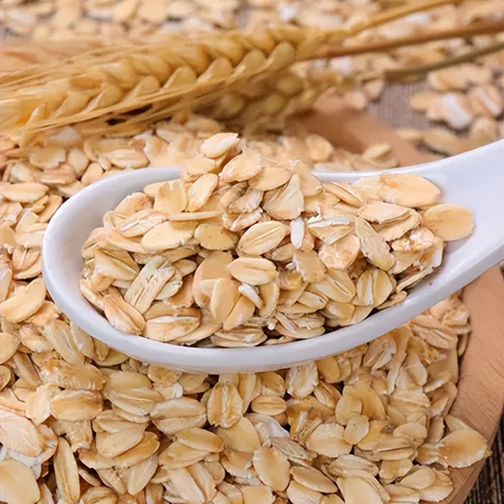 吃燕麦有什么好处？医生小课堂：血糖高的人应该如何挑选燕麦？