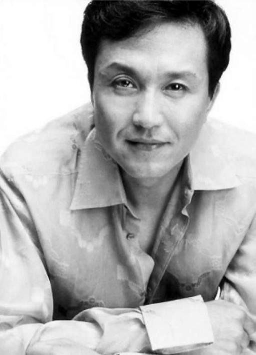 吴刚和妻子感情有多好,吴刚和老婆恩爱