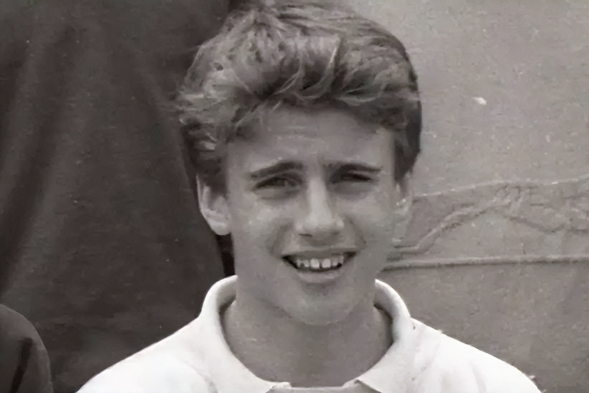 69岁布丽吉特好福气！和马克龙厮守近30年，夫妻俩到哪儿都牵着手