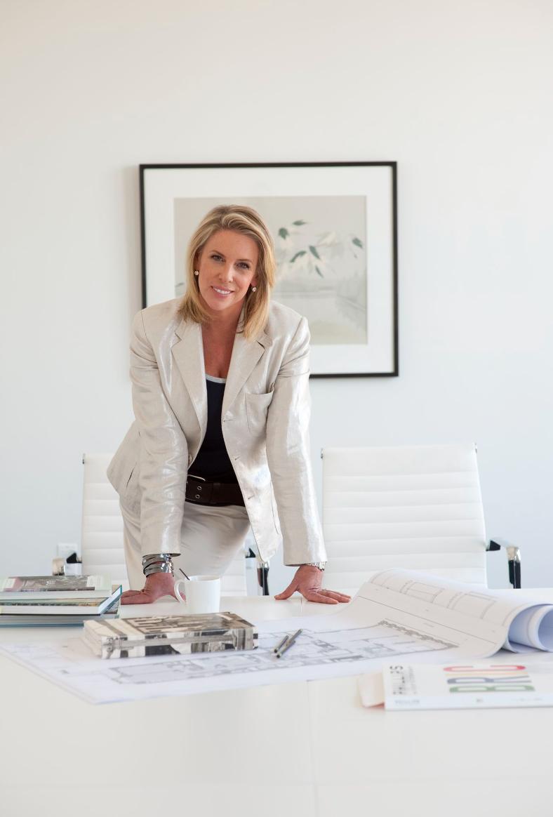 知名软装设计师有哪些,全球10大顶级服装设计师有哪些