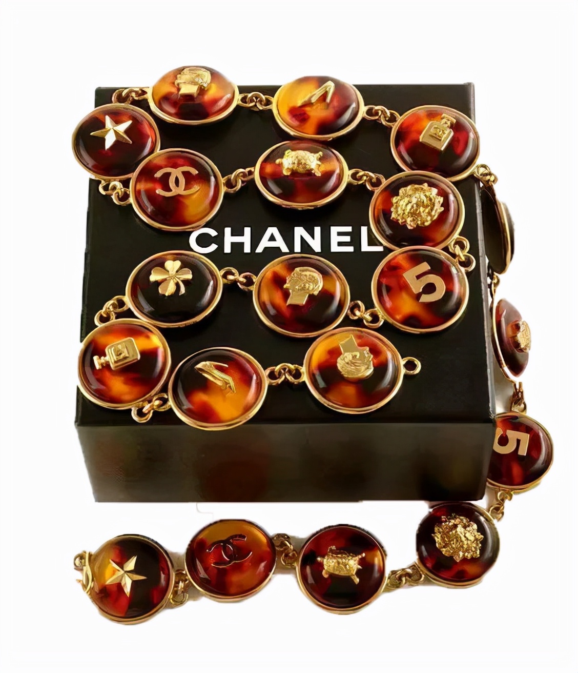 看完了Chanel富贵儿玳瑁，我默默放下了手中的皮质金链...