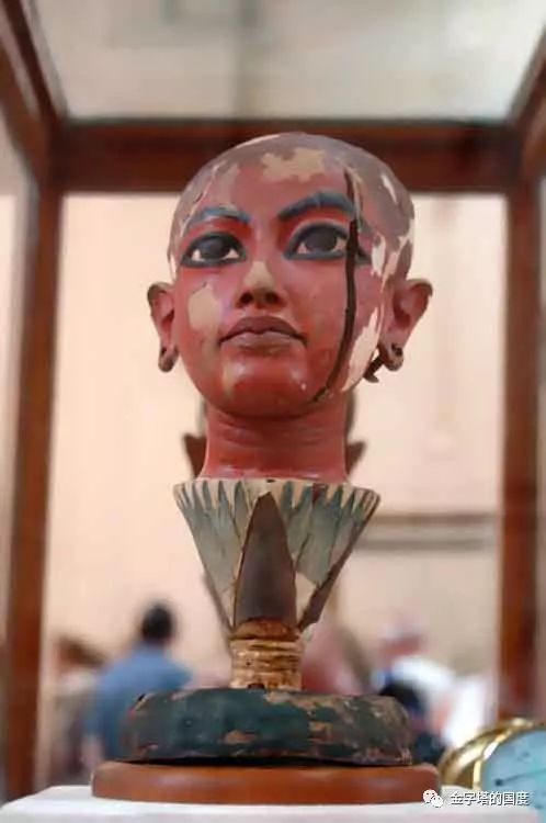 图坦卡蒙100年：埋在黄金堆里的神秘小皇帝