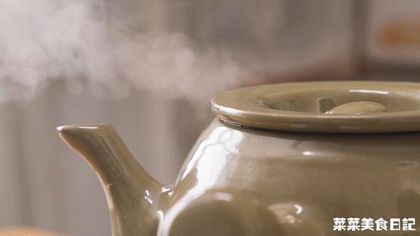 别一咳嗽就心慌！这一碗2步搞定，喝完喉咙都舒爽了