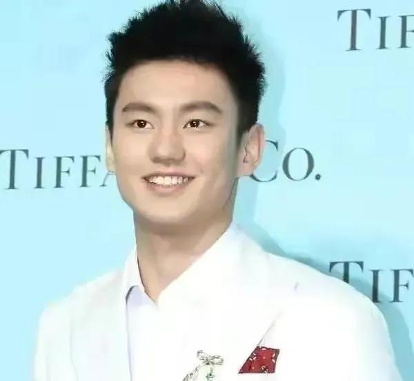 中国十大颜值男明星,中国体坛十大男神