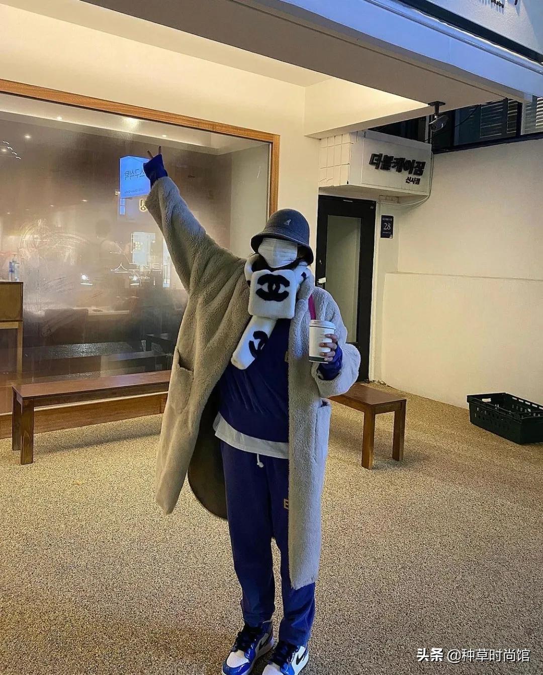 卫衣宽松慵懒风简约款oversize,卫衣分很多种有圆领卫衣连帽卫衣