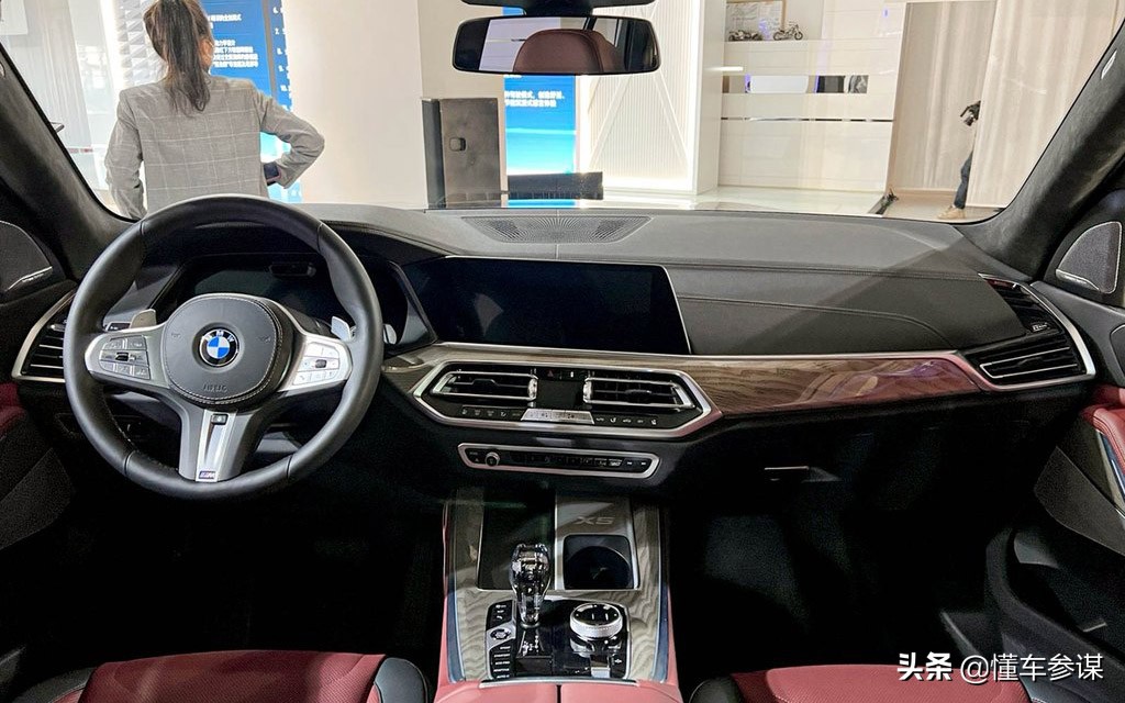 国产宝马x5买2.0t还是买3.0t的好,宝马x5的2.0t和3.0t有啥区别