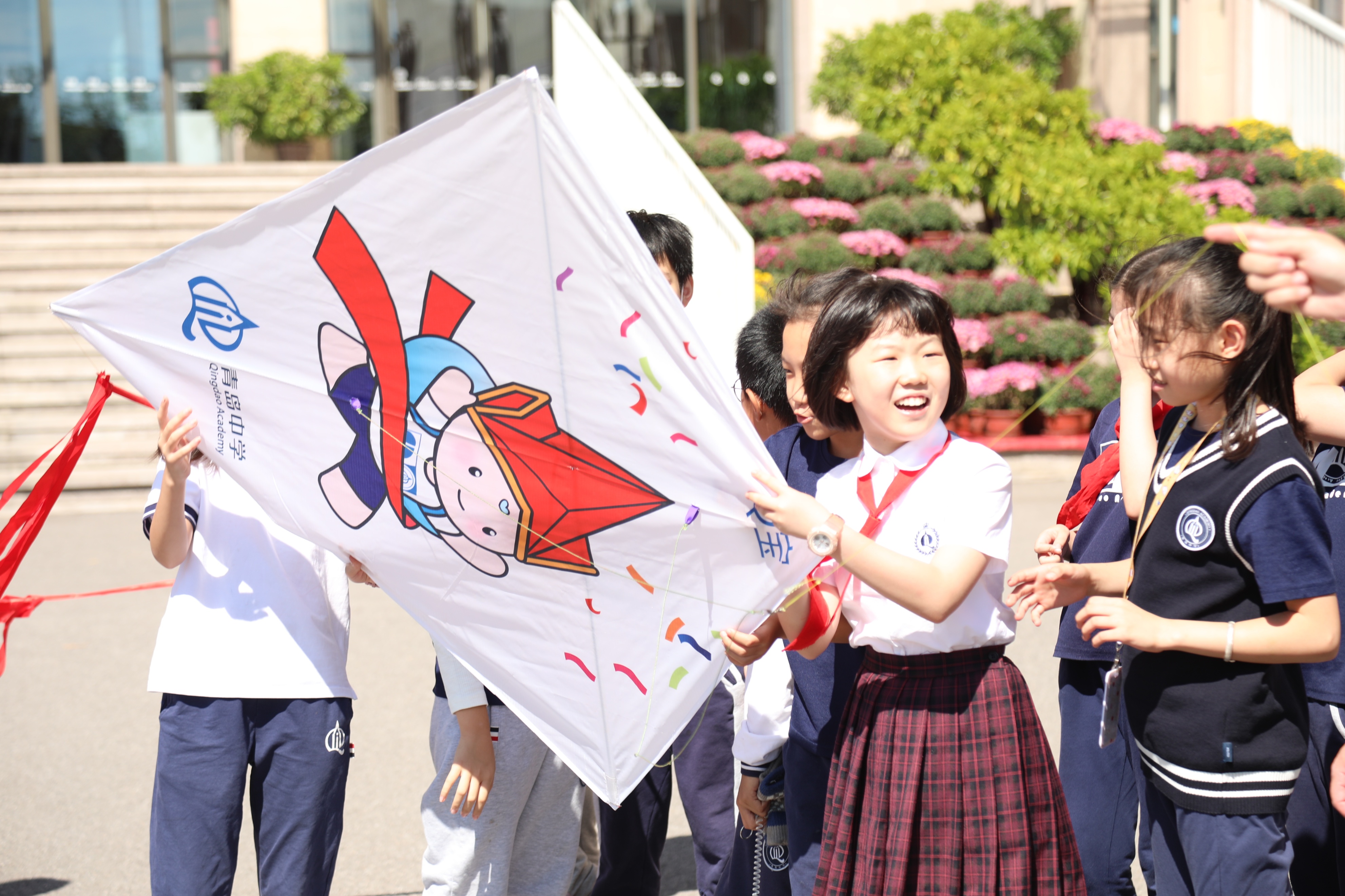 青岛中学校庆日青中学生原创吉祥物正式发布