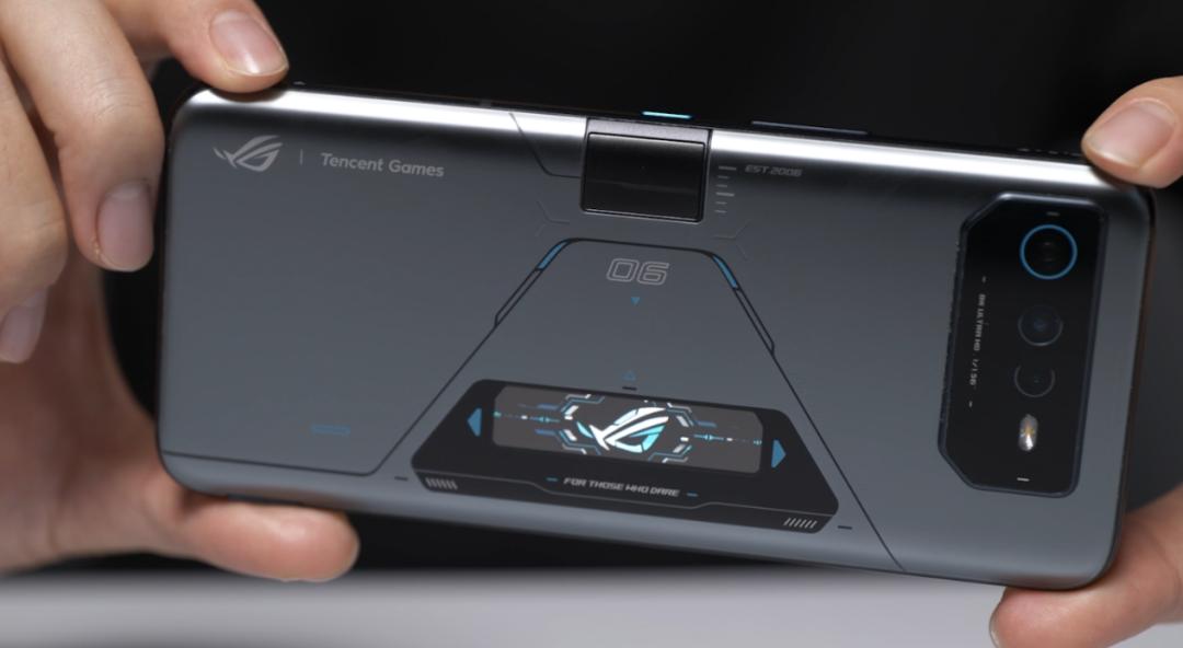 「实验室」全新评测，8款手机专业游戏测试对比，ROG杀疯了