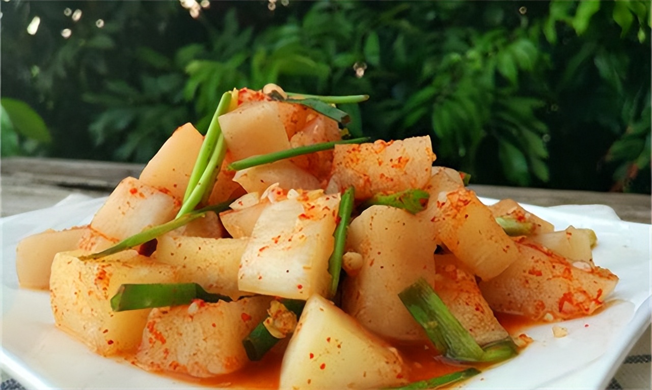 韩国人到底有多爱吃韩国泡菜,韩国人爱吃中国大白菜