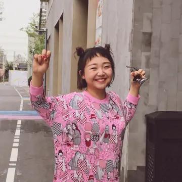 辣目洋子连续翻车,辣目洋子将礼物挂二手平台