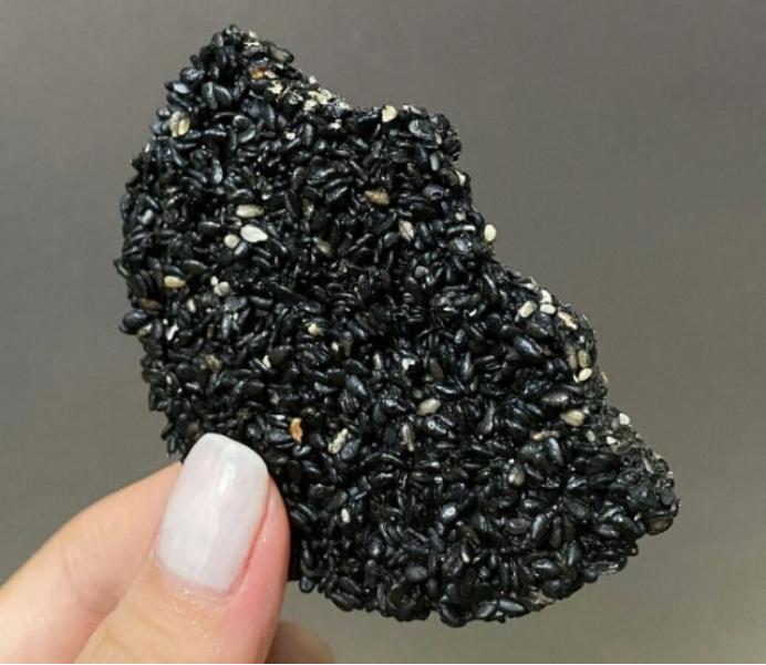 送礼送到心坎上七夕首选这些零食,七夕情人节送你一份好吃的零食