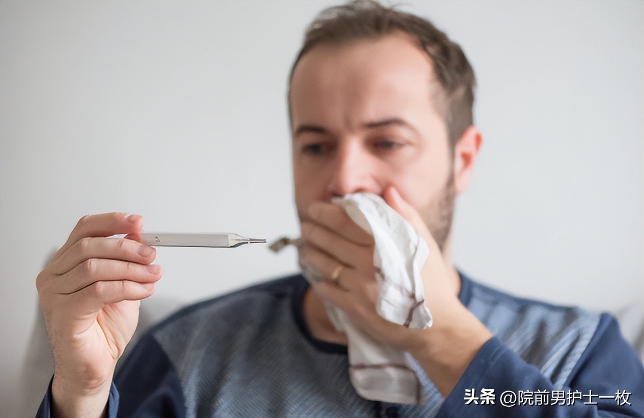 水银体温计摔碎到底有毒没,水银体温计摔碎了酒精消毒