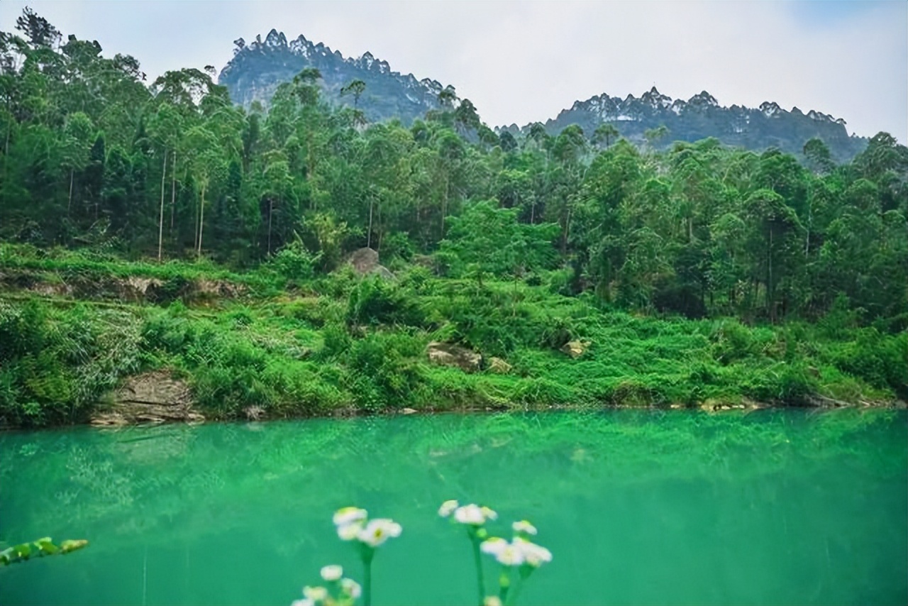 自贡的小九寨在哪里,自贡荣县小九寨风光