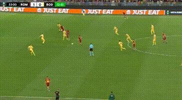 穆帅5次射门完整视频,穆帅冲进球场