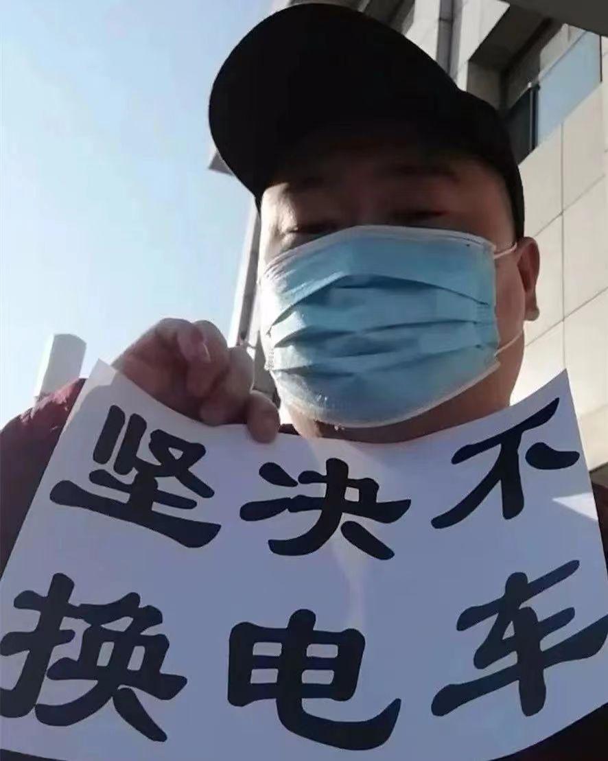 新能源车网约版真的是低配高价吗,网约车还能拯救新能源汽车市场吗