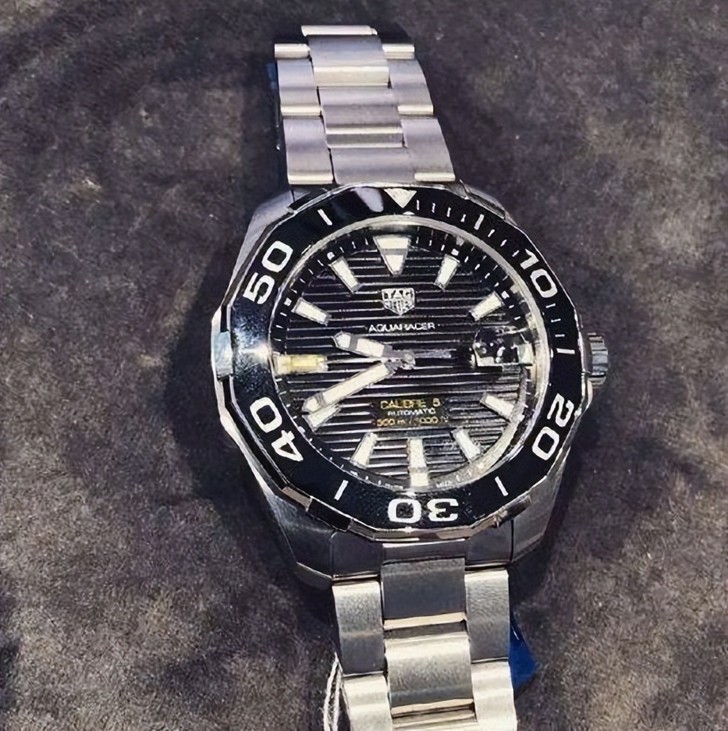 tagheuer泰格豪雅2020新品鉴赏,泰格豪雅tagheuerf1石英系列