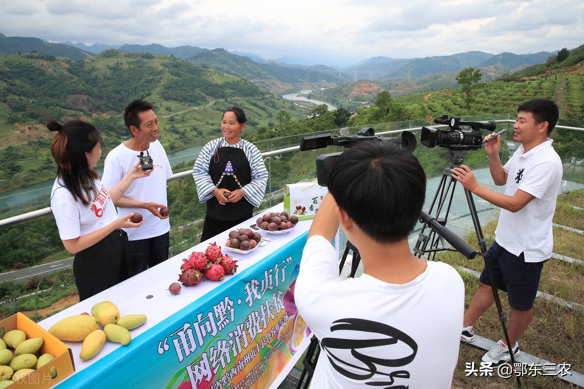 农民工停工回乡,停工4个月农民工返乡