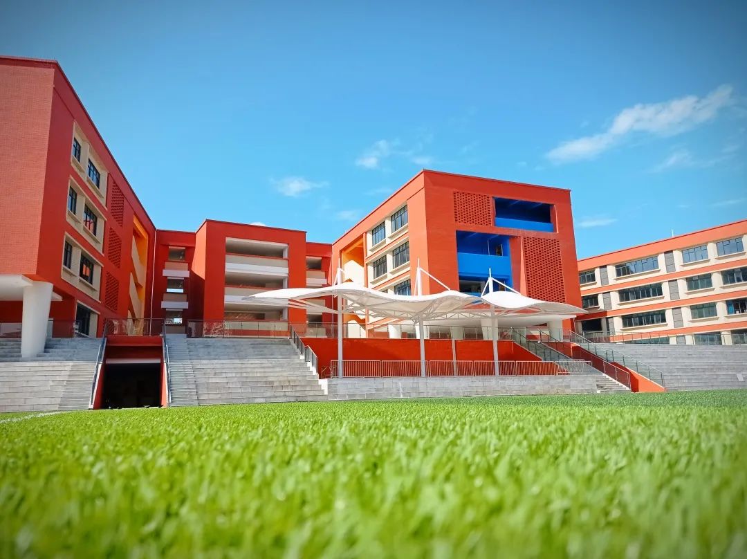 《做有温度的教育》简介,做有温度的教育事业