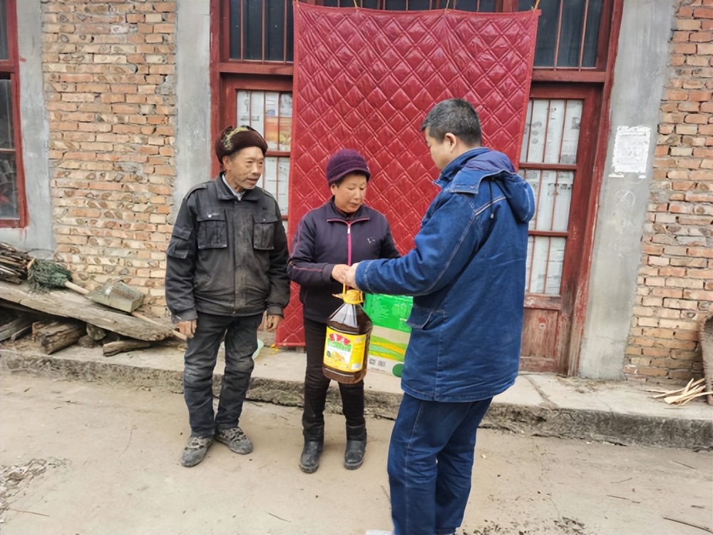 国网凤县供电公司：麝过青山草木香——国网凤县公司驻留凤关镇沙江寺村工作队乡村振兴工作手记