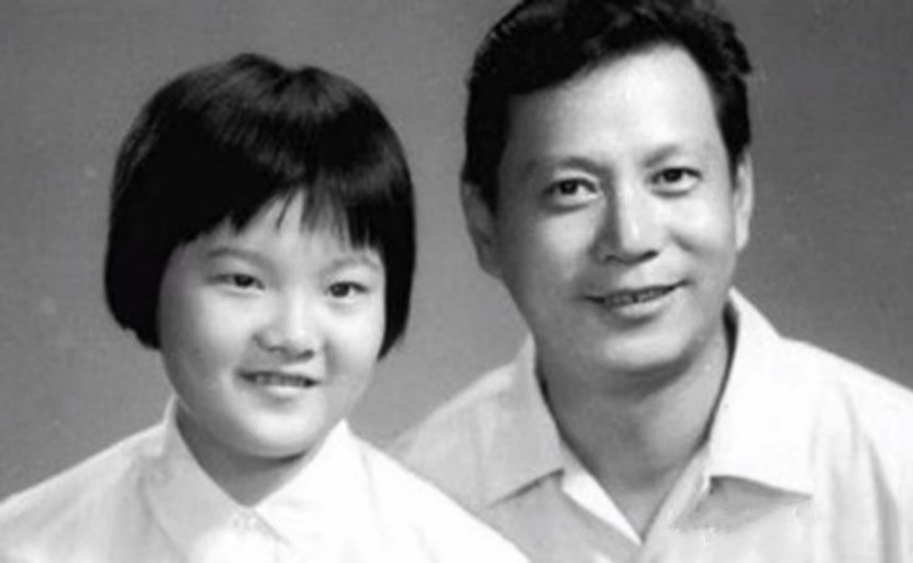 洪晃名门痞女年轻时候,名门女人洪晃完整版