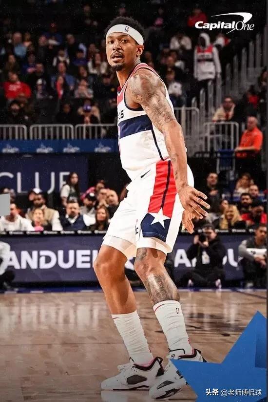 戴维斯爆砍34分21板,戴维斯打满全场的比赛