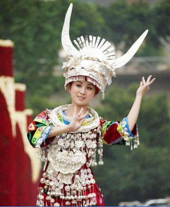 五十六个民族服饰合集,五十六个民族代表服饰图片