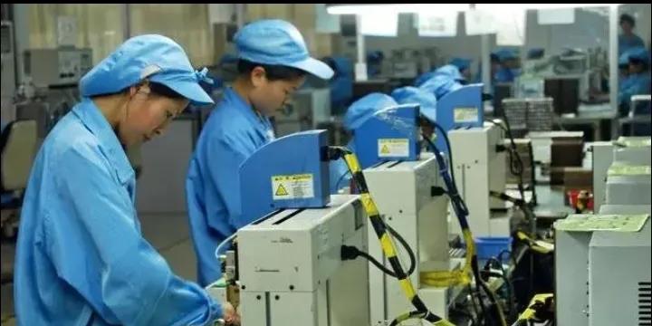 我16岁出来打工,我16岁就出来打工到现在一事无成