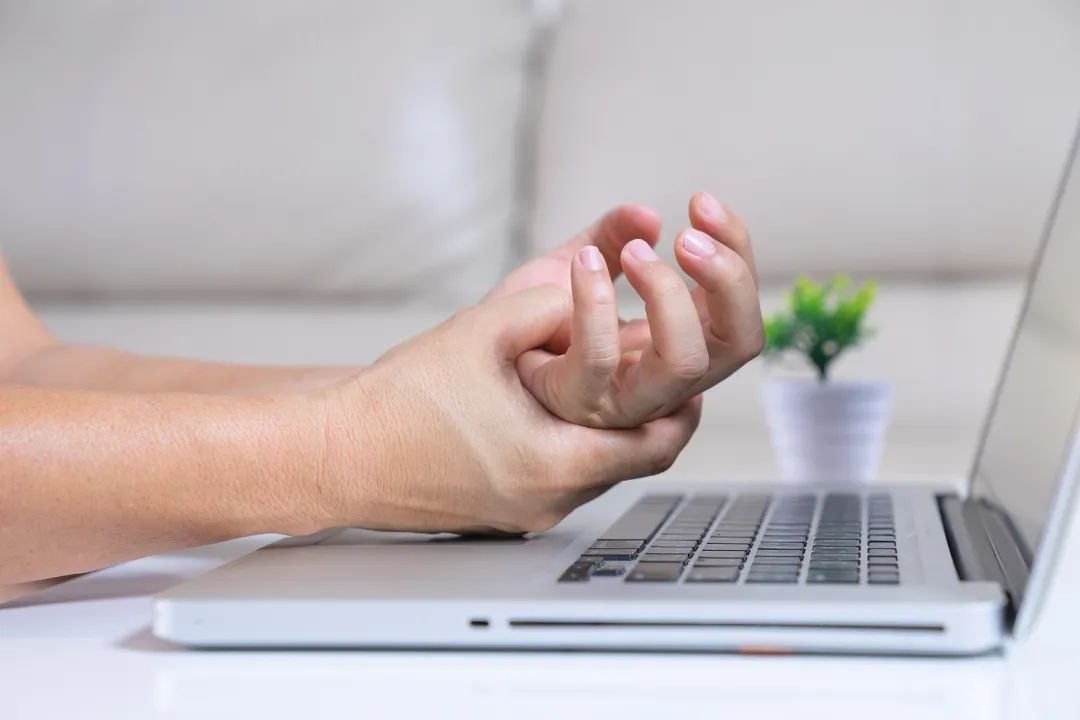 化疗后手脚麻木怎么办,化疗后手脚麻木怎么办呢