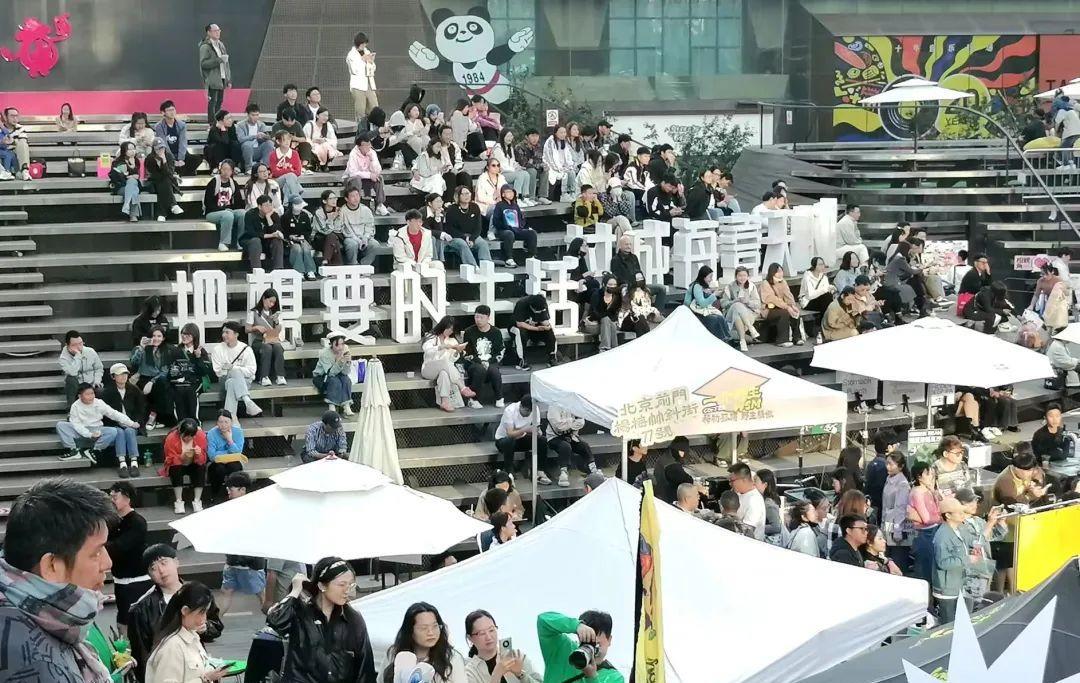 瞬间点燃,瞬间点燃每个人心里的理想