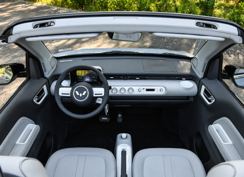 宏光miniev敞篷车实车首曝,宏光miniev敞篷版在欧洲发布