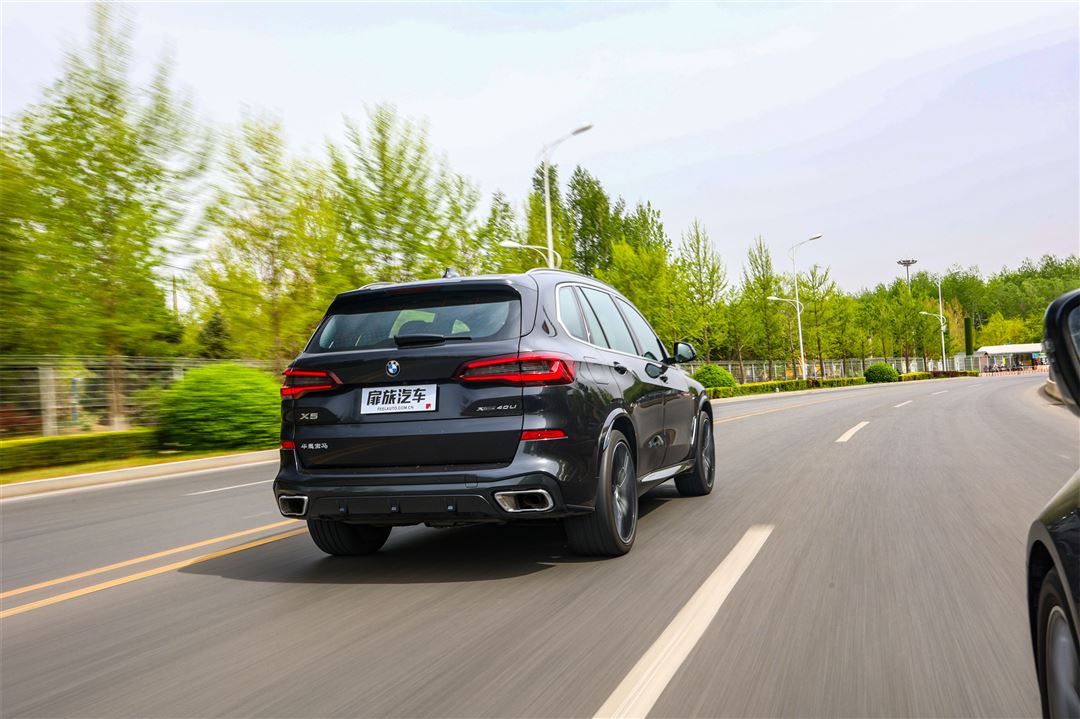 新款宝马x5值得买吗,2022款宝马x540im运动套装