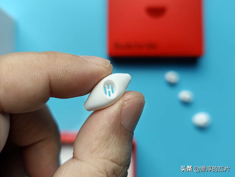 200以下的蓝牙耳机真的不行吗,两百左右开放式蓝牙耳机怎么样