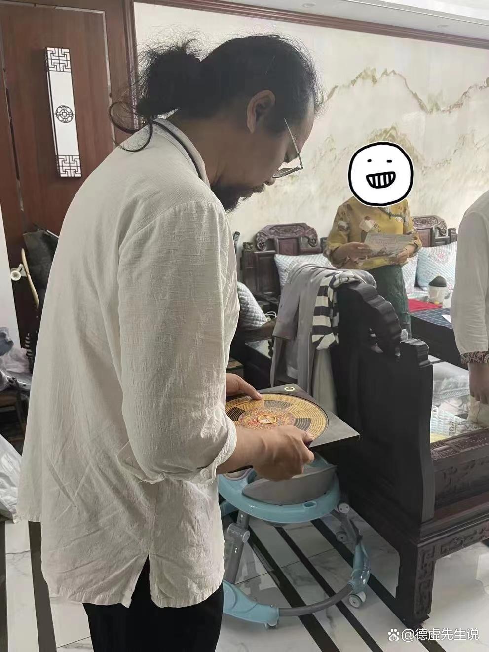 新房入户门坐东南朝西北,新房子坐北向南入口门向东开好吗