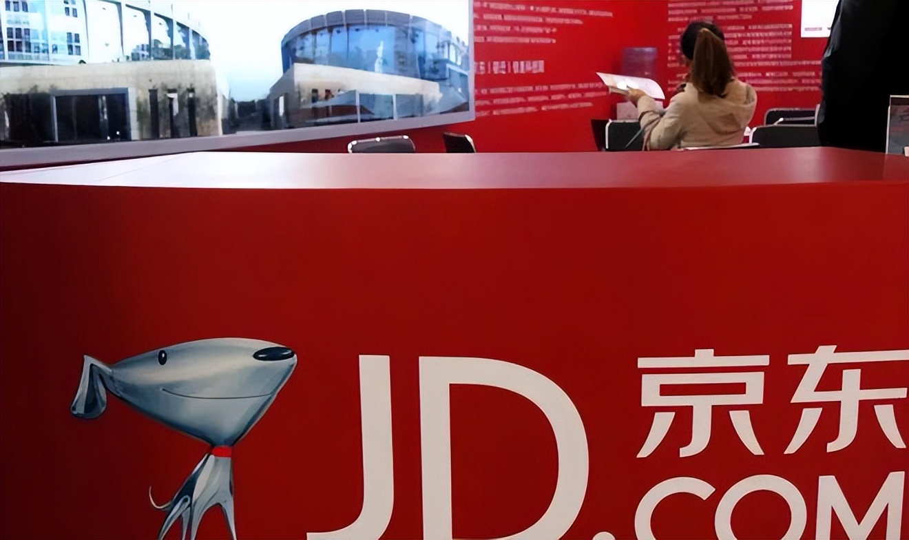 晚上逛淘宝,女生逛淘宝