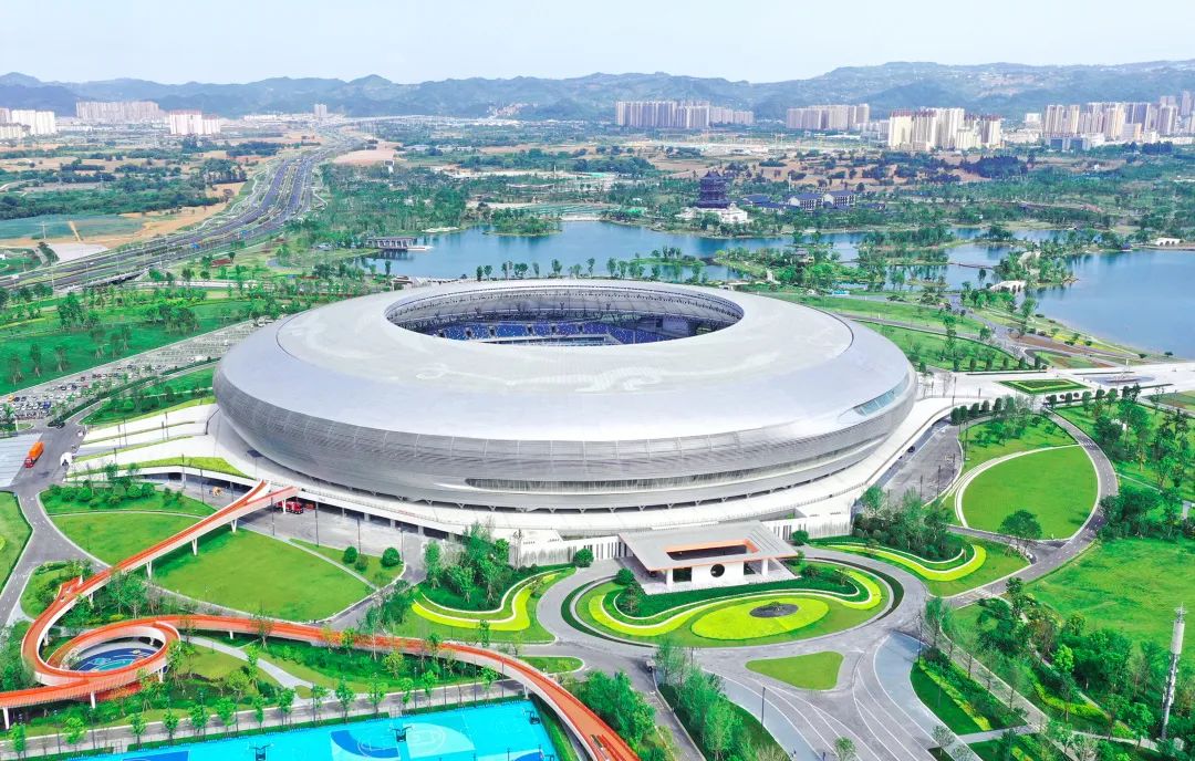 【军魂铸鲁班】大运飞碟拥抱世界!中建八局匠心打造第31届世界大学生运动会开幕式场馆
