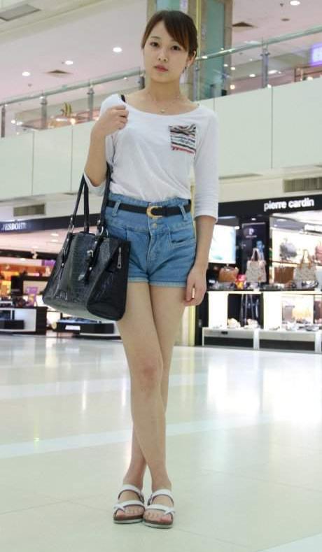 4位用钱堆出气质的二代名媛，个个富得流油，钞票与美貌成正比