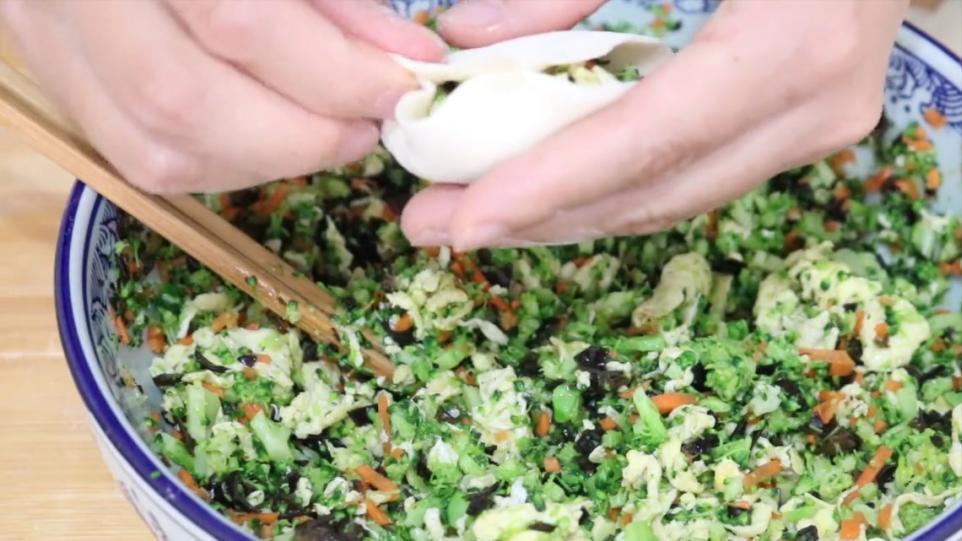 小孩吃多了炸鸡汉堡会怎么样,孩子为啥不能吃炸鸡汉堡